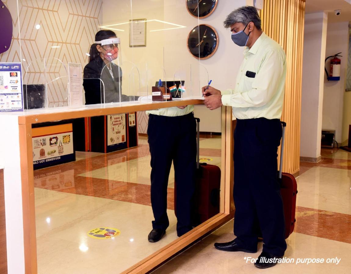 Hotel Palace Residency Near Lokmanya Tilak Terminus 뭄바이 외부 사진