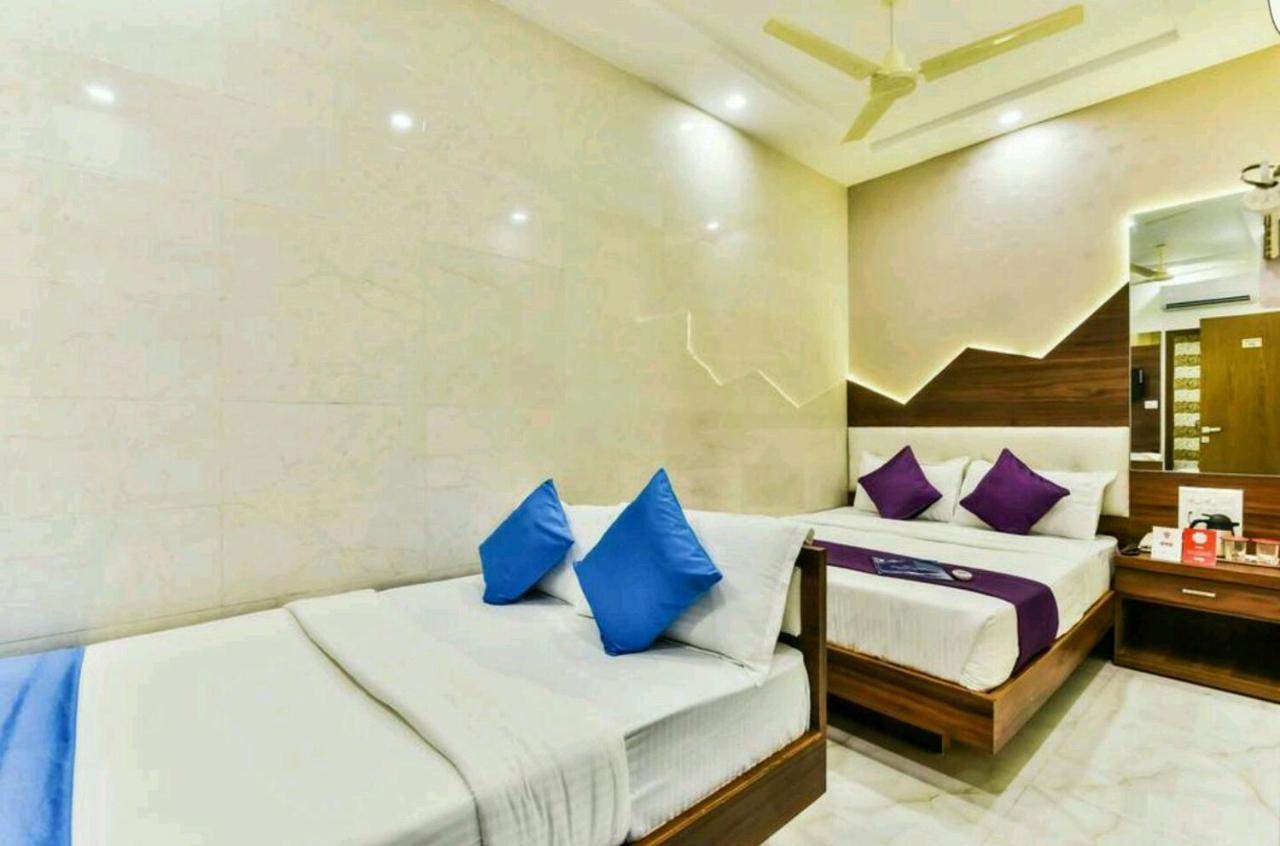 Hotel Palace Residency Near Lokmanya Tilak Terminus 뭄바이 외부 사진