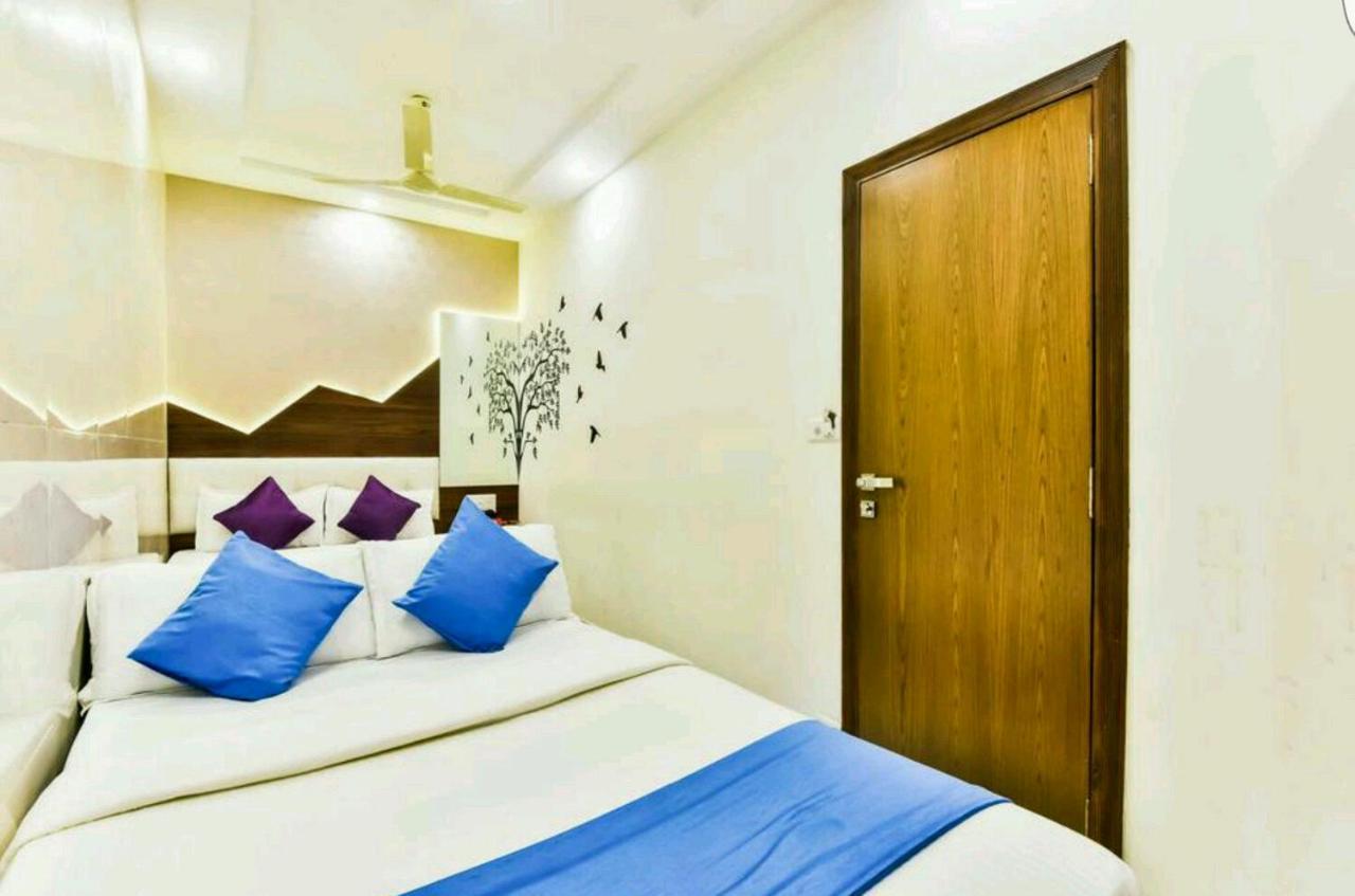 Hotel Palace Residency Near Lokmanya Tilak Terminus 뭄바이 외부 사진