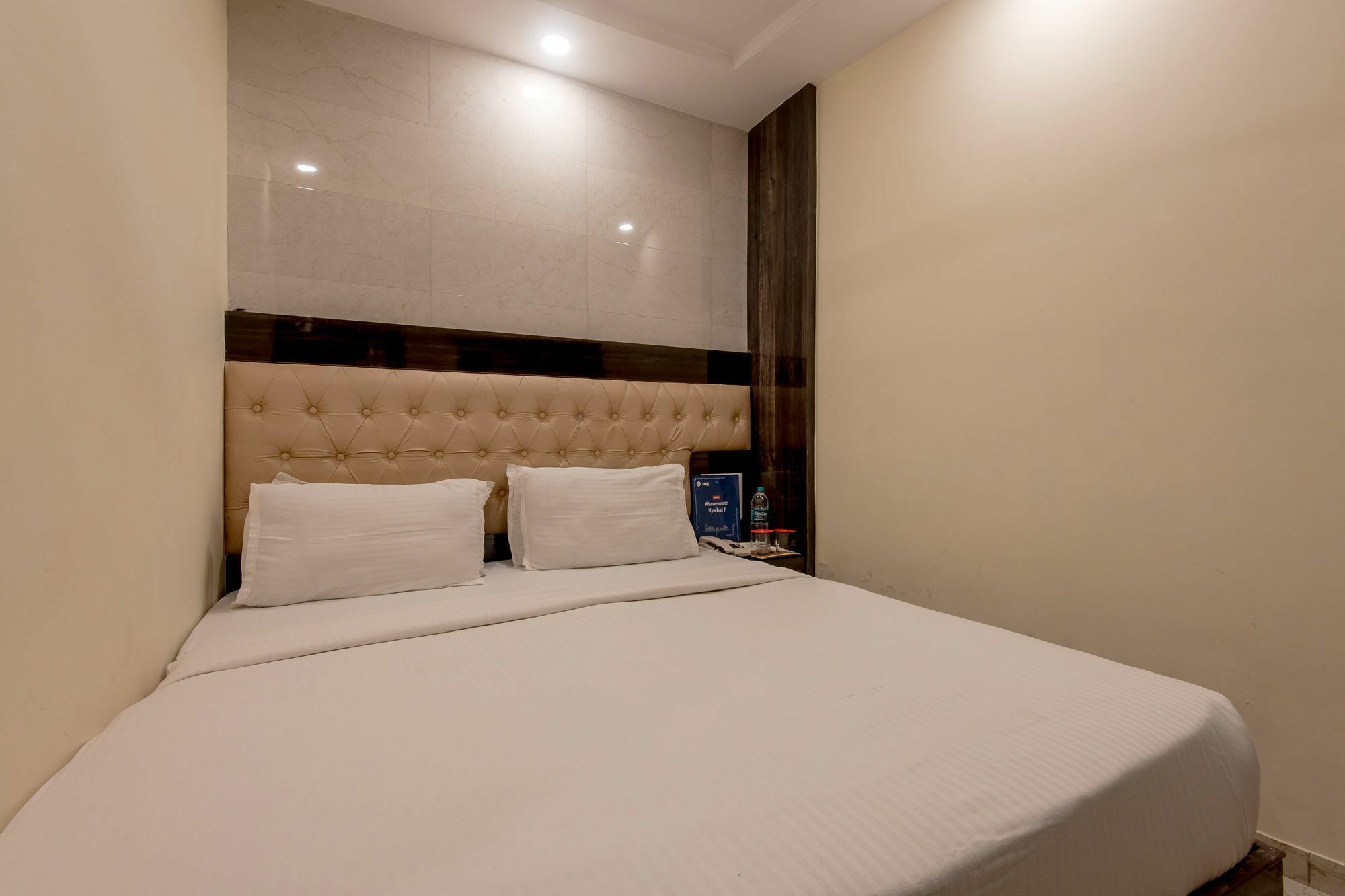 Hotel Palace Residency Near Lokmanya Tilak Terminus 뭄바이 외부 사진