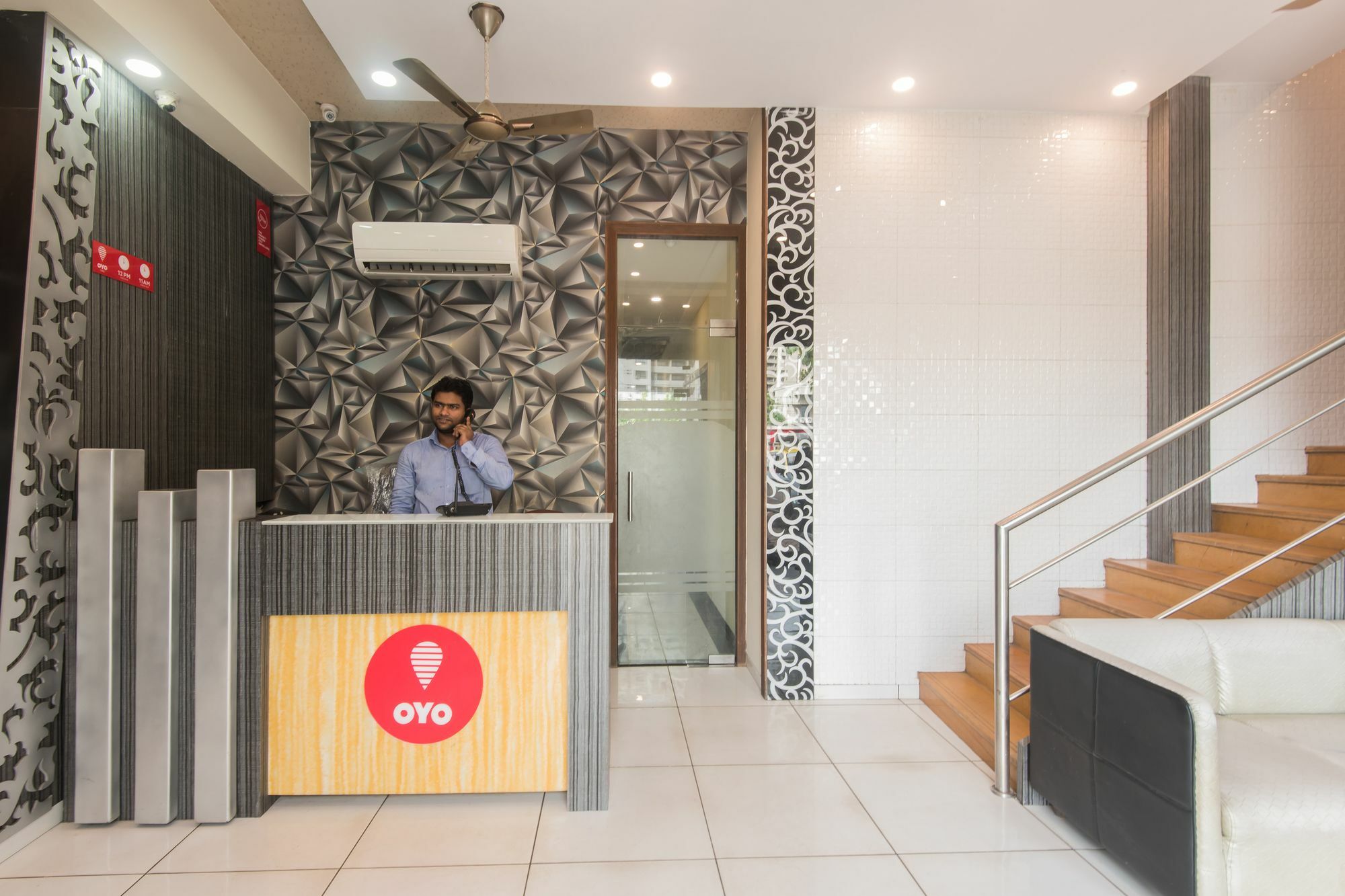 Hotel Palace Residency Near Lokmanya Tilak Terminus 뭄바이 외부 사진